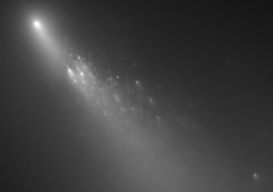 Cometa 73/P Schwassmann-Wachmann 3 ripresa dall'Hubble Space Telescope