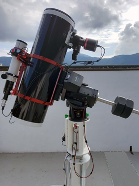 Telescopio e montatura nella specola Pietro Tobino